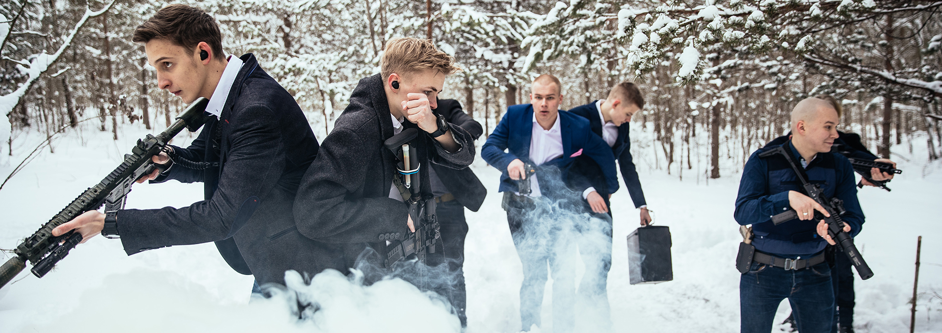 Militaarseiklus taustapilt